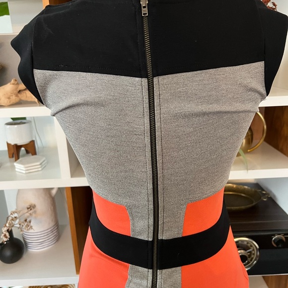 French Connection stretch dress in size 6 - Picture 5 of 7